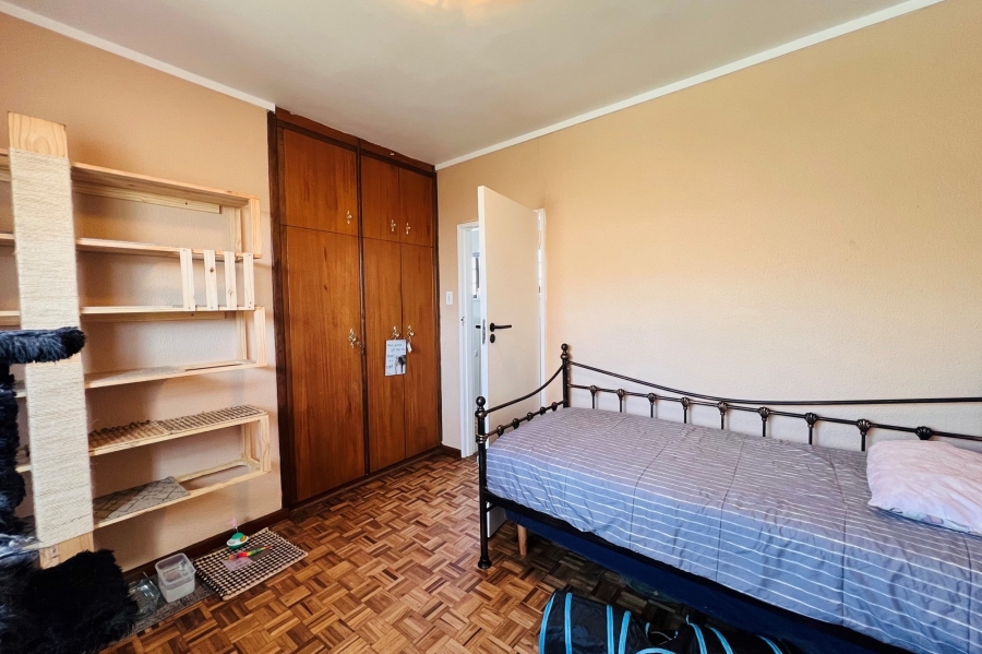 To Let 4 Bedroom Property for Rent in Goodwood Estate Western Cape